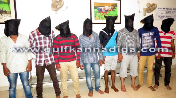 Police_comisnr_press_1