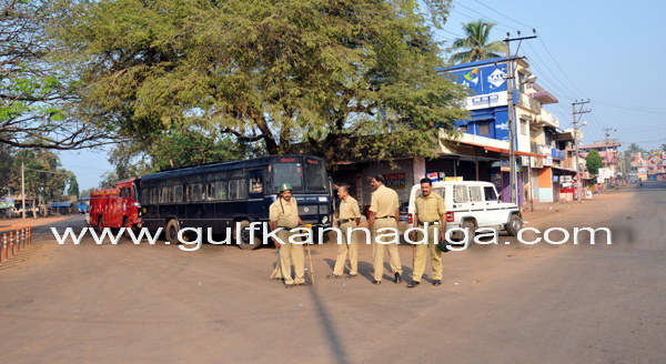 Ullala_Curfew_clamped_18