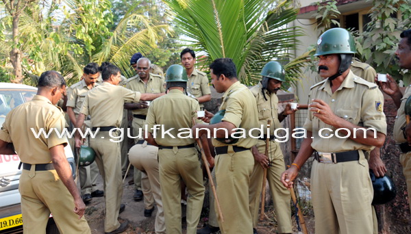 Ullala_Curfew_clamped_22