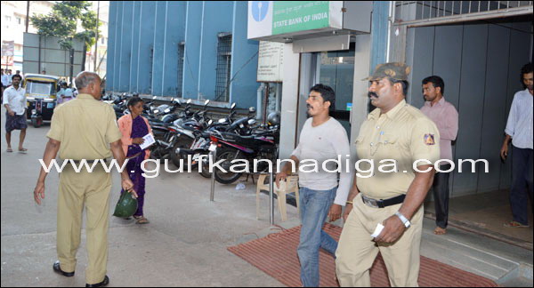 Ullala_Curfew_clamped_49