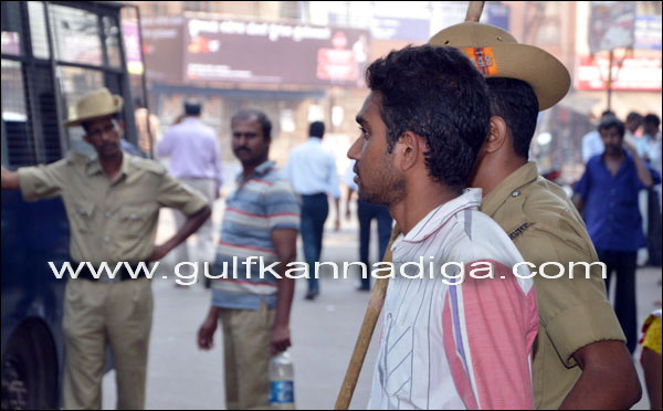 Ullala_Curfew_clamped_54