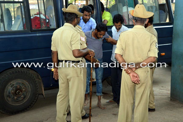 Ullala_Curfew_clamped_57