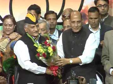 19General-VK-Singh-Joins-BJP-Rajnath