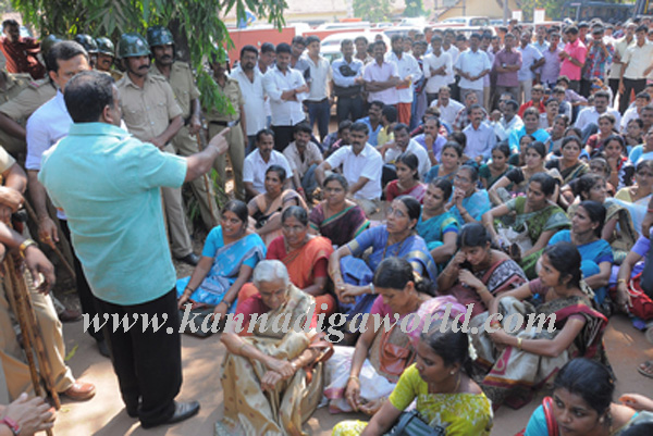 Bantwal_Police_Suronded_1