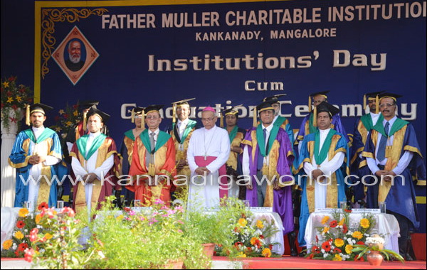 Fr_Graduation_Ceremony_4