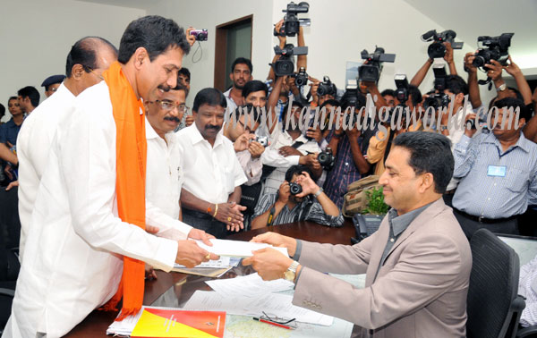 Nalin_Namaptra_sallike_2