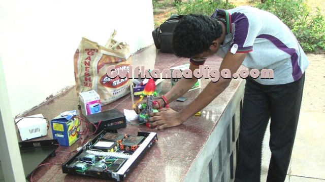 kota-scientist-youth-4