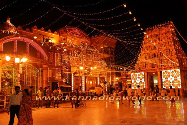 Kudroli_dasara_Lighting_2
