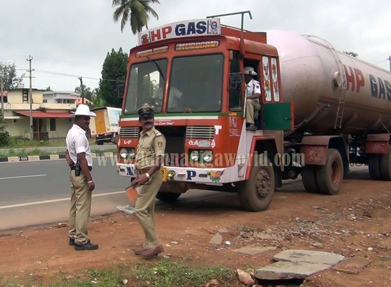 tamilunadu_vehicle_checking-4
