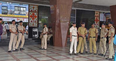 City becomes normal position, security at KSR City Railway station in Bengaluru on Wednesday, 14 September 2016. Photo by S K Dinesh