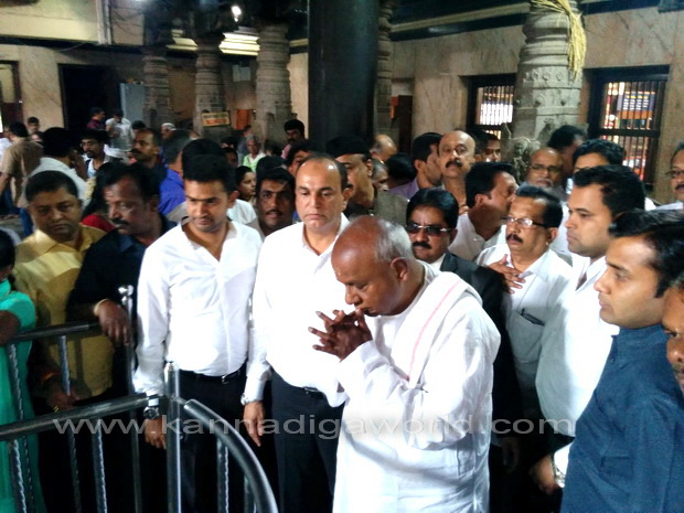 dgowda_katil_darga_1