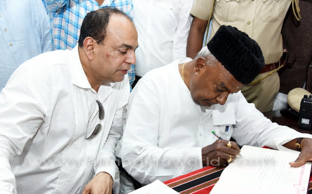 dgowda_katil_darga_11