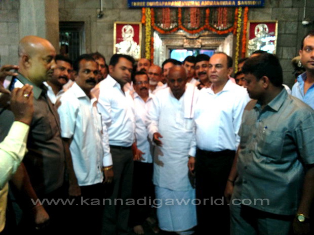 dgowda_katil_darga_2