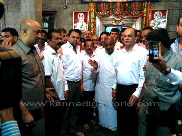 dgowda_katil_darga_3