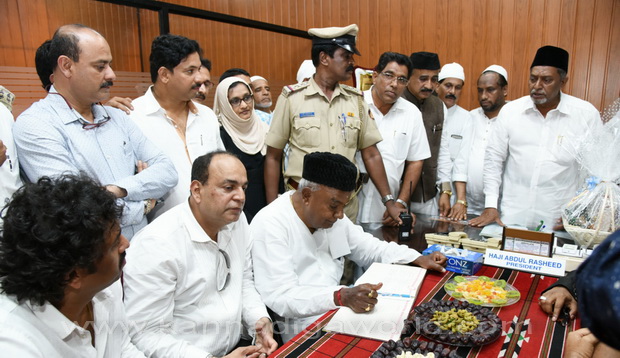 dgowda_katil_darga_7