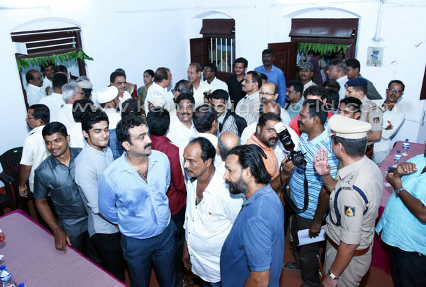 kankanady_station_16