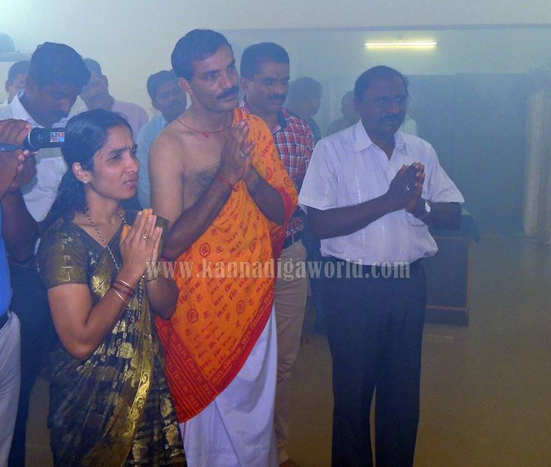 kundapura_aayudha-pooje_police-station-9