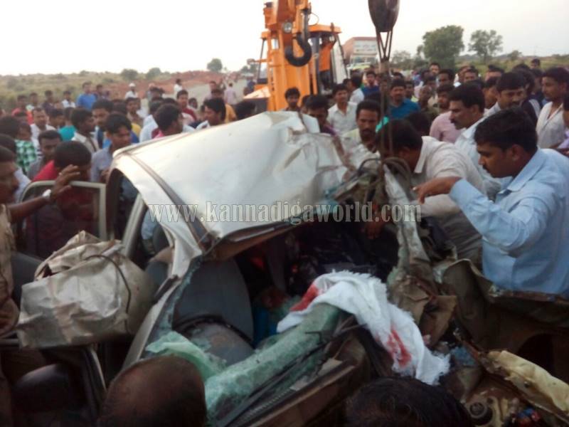 kundapura_byndoor_accident-2