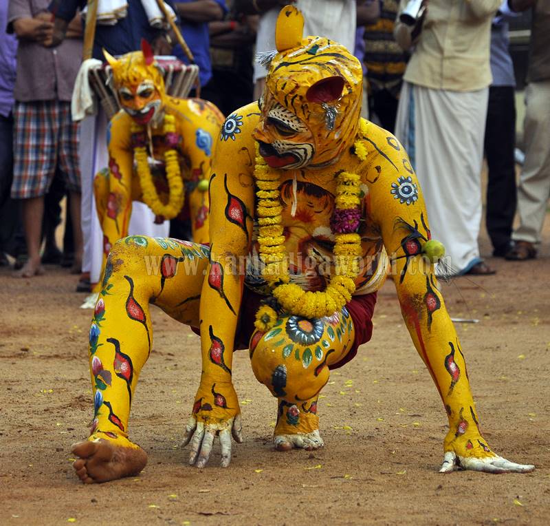 kundapura_hulivesha_kunitha-2016-23