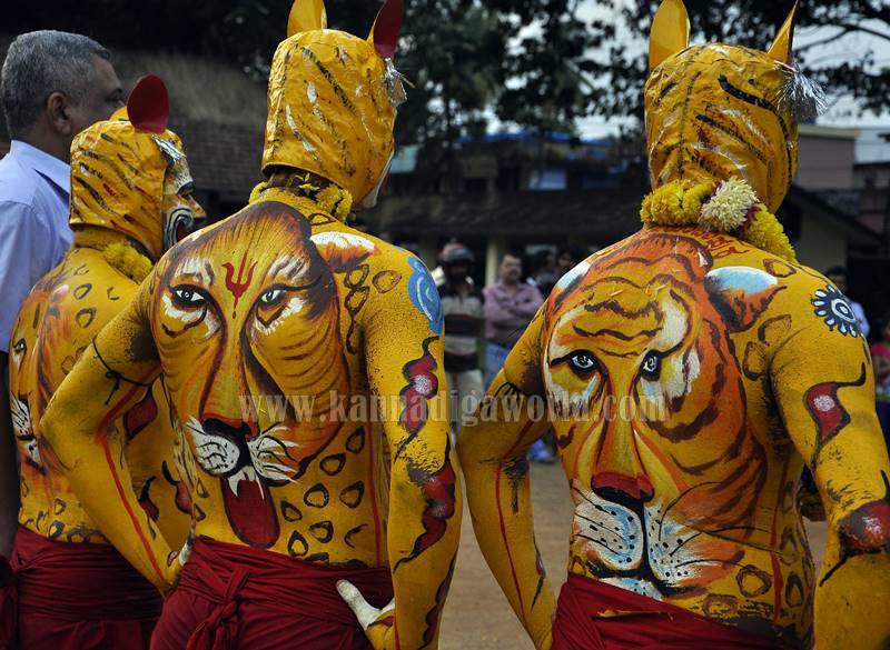 kundapura_hulivesha_kunitha-2016-27