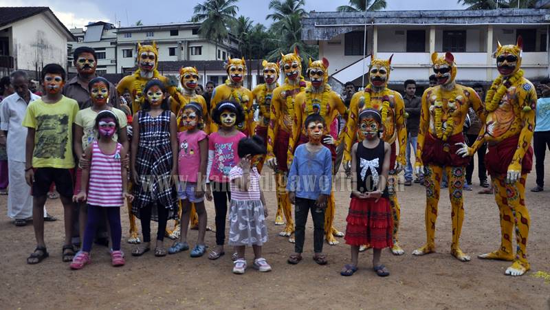 kundapura_hulivesha_kunitha-2016-28