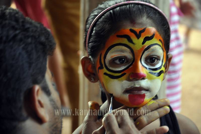 kundapura_hulivesha_kunitha-2016-8