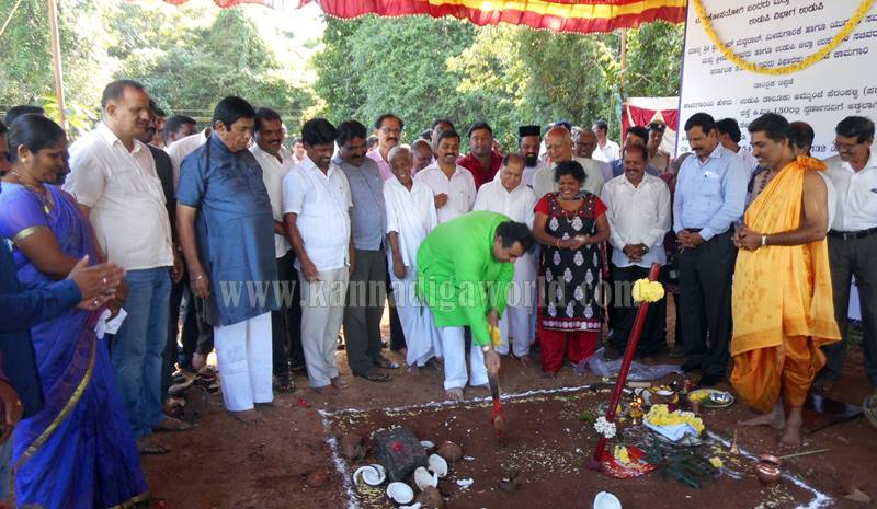 madhvaraj_inagurates_perampalli-bridge-4