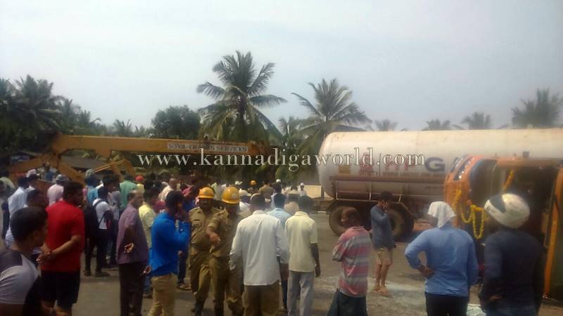 udupi_accident_bus-pulti-1