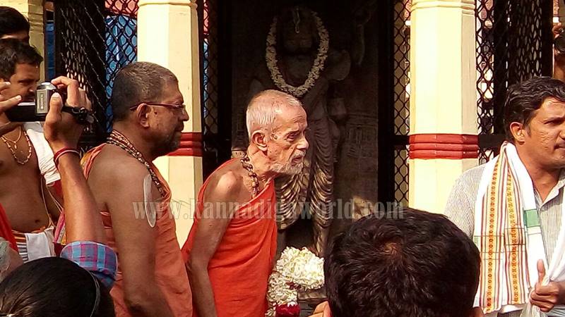 udupi_kanakanade_pejawara-shree-7