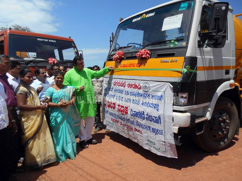 udupi_niveshana-hana_vitarane-4