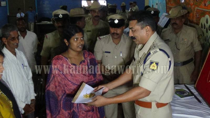 udupi_theft-case_property-handover-3