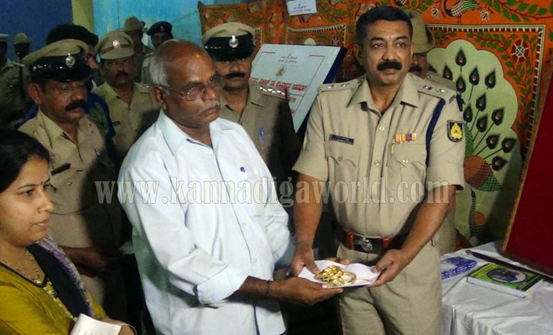 udupi_theft-case_property-handover-6