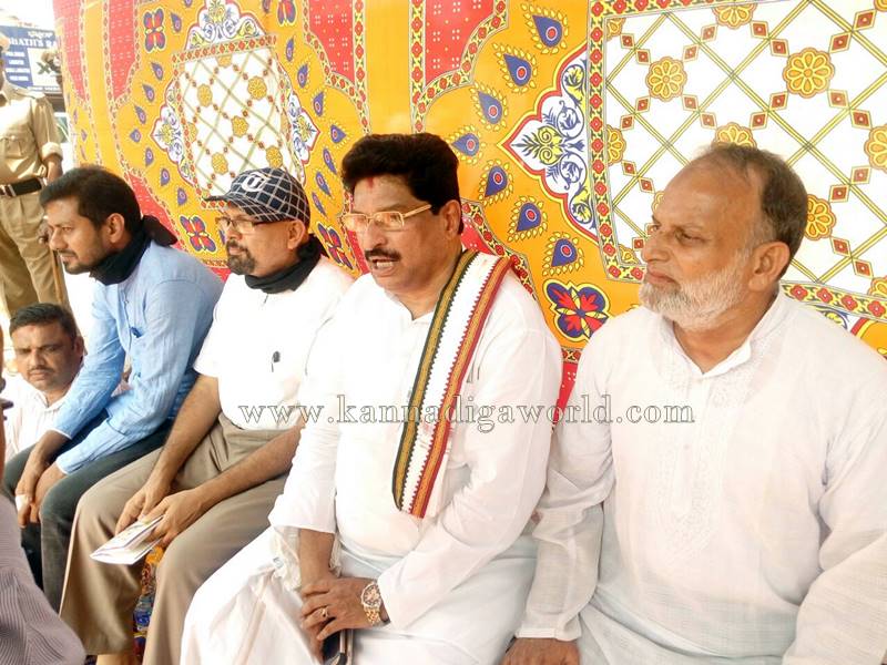 udupi_governament-hospital_protest-1