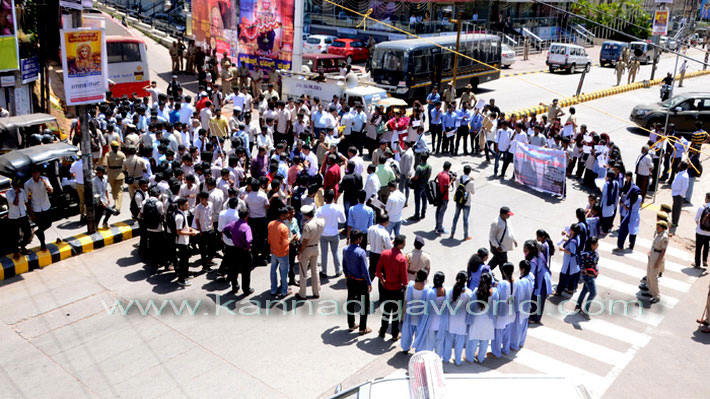 yettinahl_stdent_protst_2