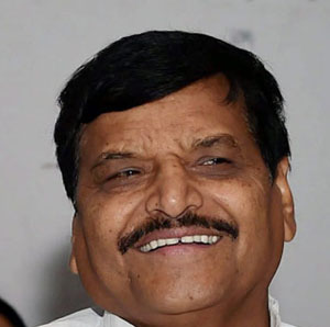 shivpal_akhilesh