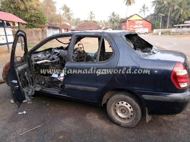 car_catches_fire-at-udupi-7