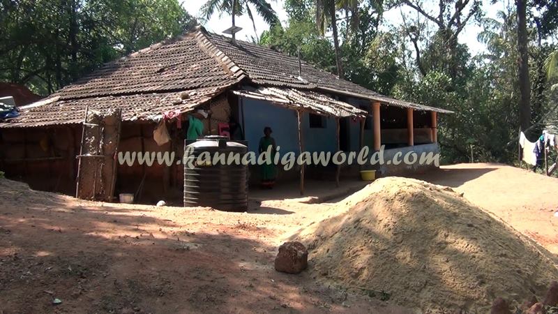 kundapura_aanjaneya_kaltod-muroor-viist-1