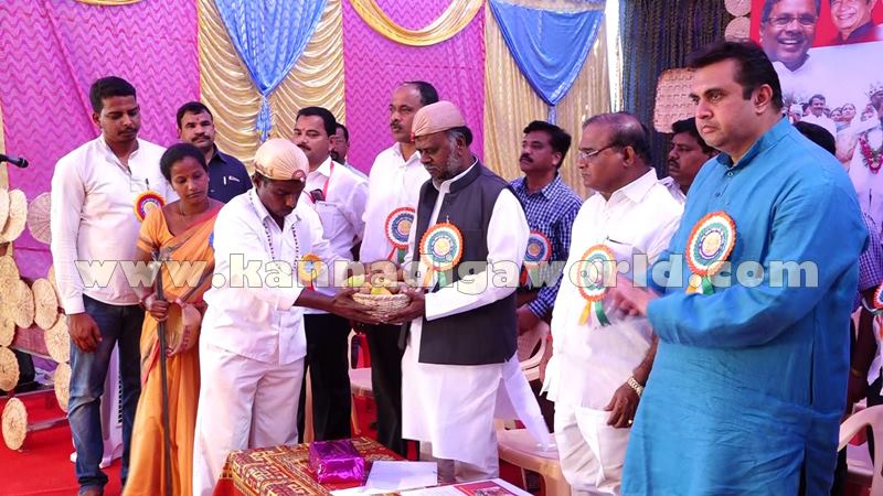 kundapura_mooruru_minister-aanjaneya-1