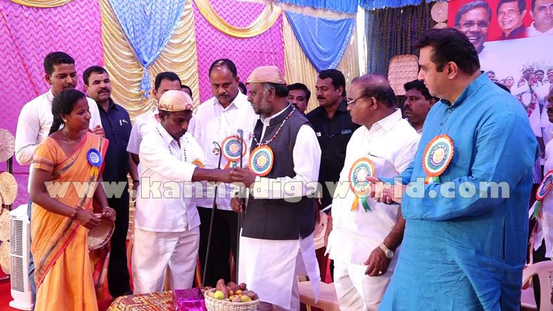 kundapura_mooruru_minister-aanjaneya-6