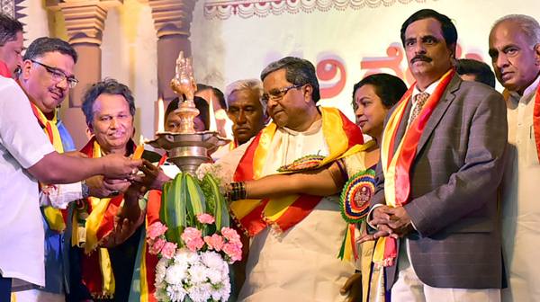 CM Siddaramaiah inaugurated 82nd All India Kannada Sahitya Sammelana in Raichur on Friday. Sammelana President Baraguru Ramachandrappa and others are seen. KPN ### Raichur: 82 sahitya sammelana